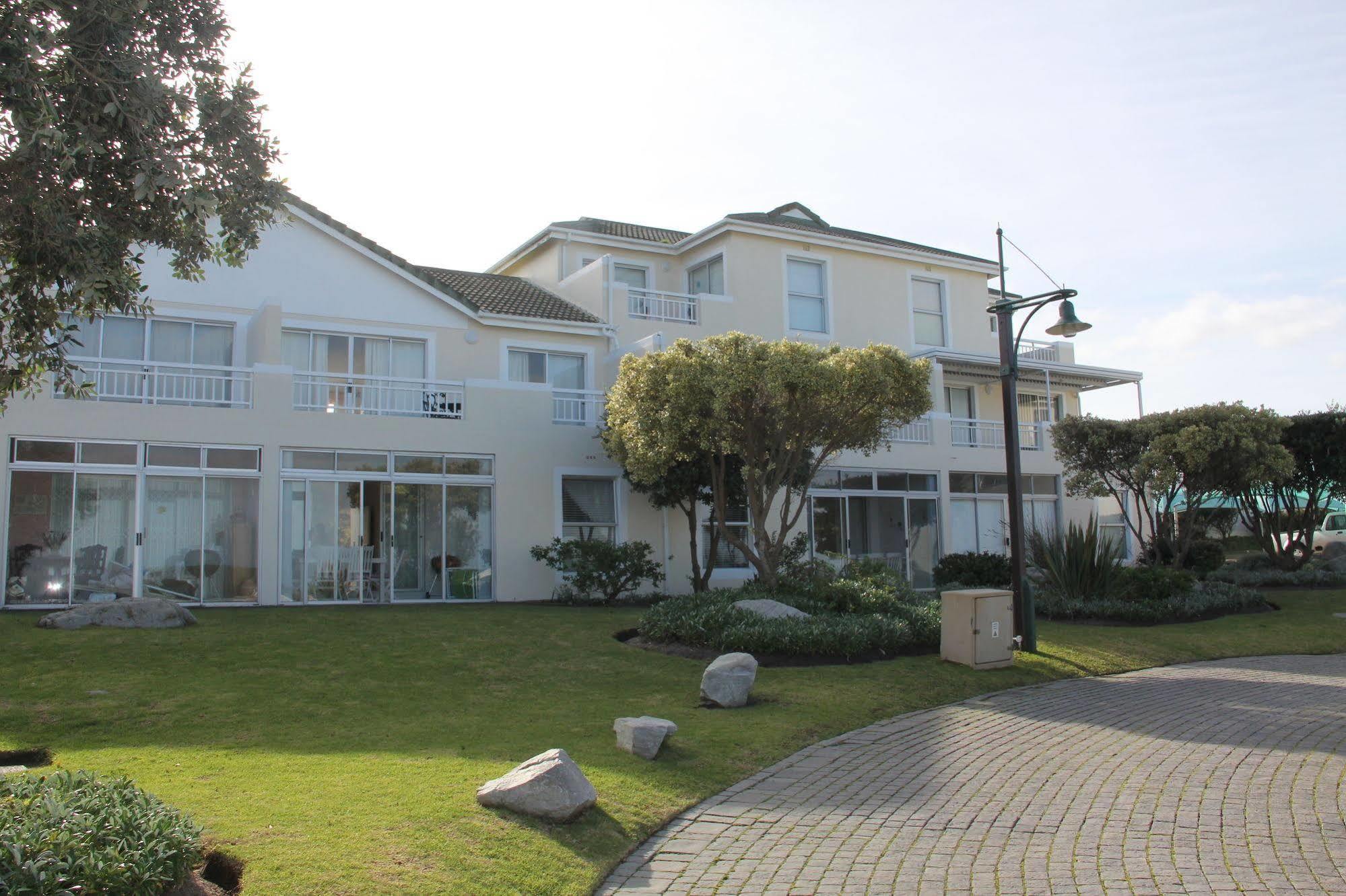 The Potting Shed Self Catering Apartment เฮอร์มานุส ภายนอก รูปภาพ